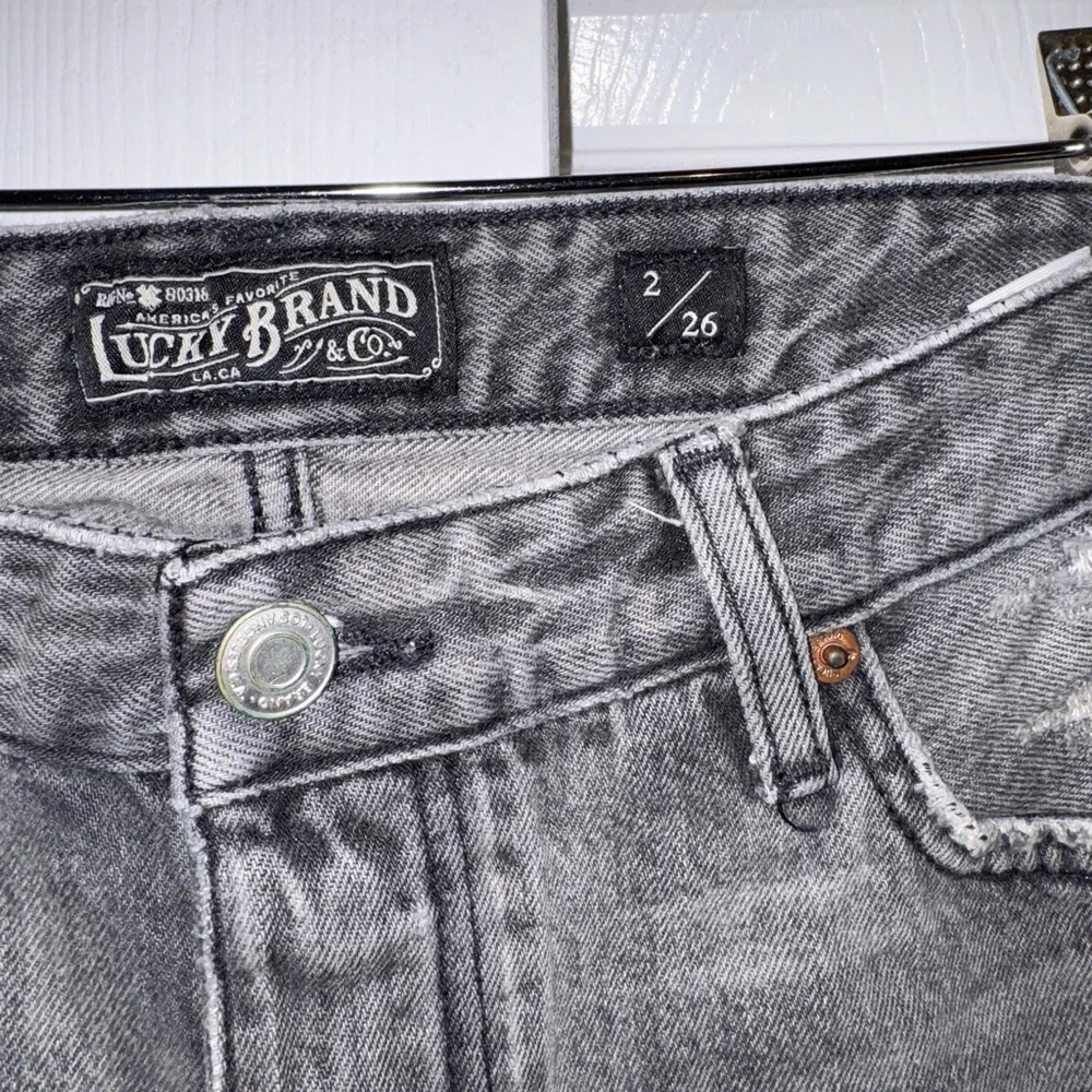 💥SALE Lucky Brand Sienna Slim Boyfriend Cropped Jeans Distressed Gray